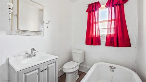 264 Valley Drive Youngstown OH 44505