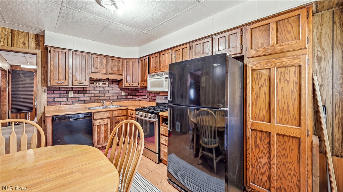 264 Valley Drive Youngstown OH 44505