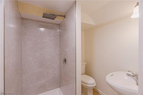 3078 Scarborough Road Cleveland Heights OH 44118