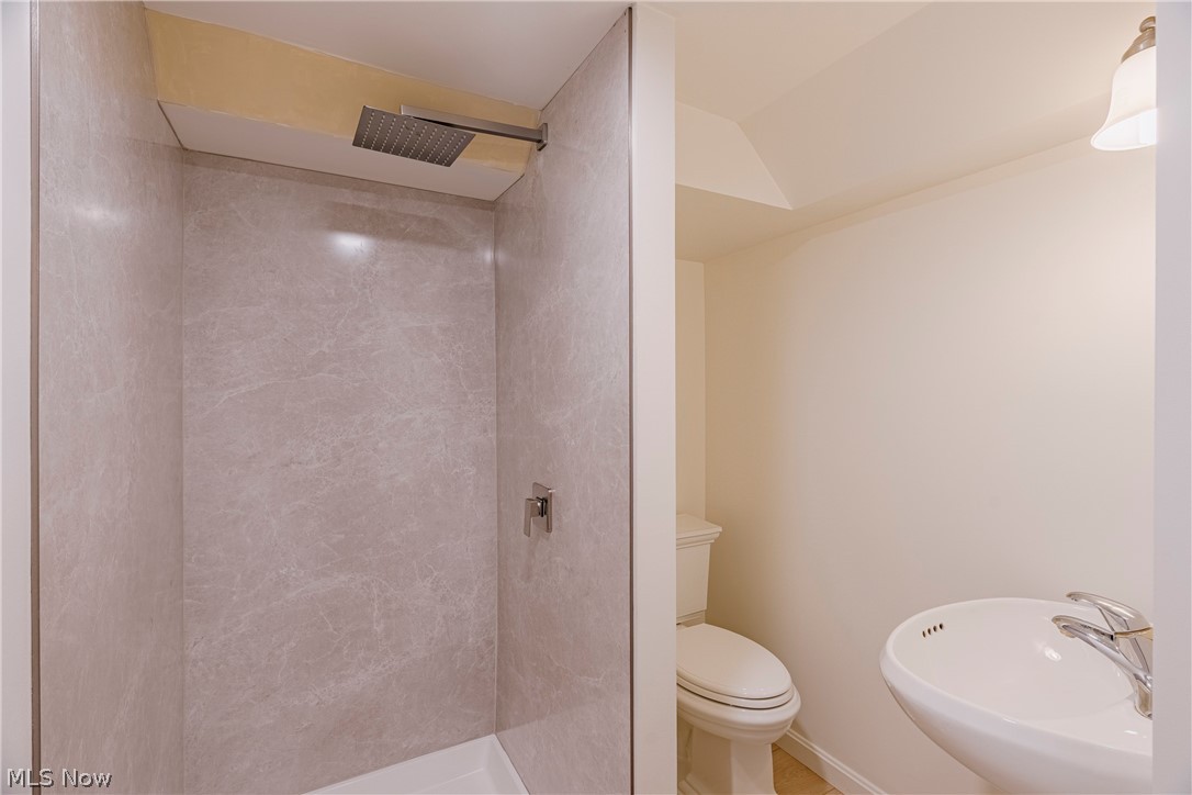 3078 Scarborough Road Cleveland Heights OH 44118