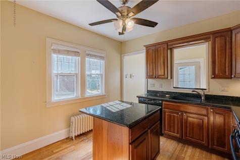 3078 Scarborough Road Cleveland Heights OH 44118