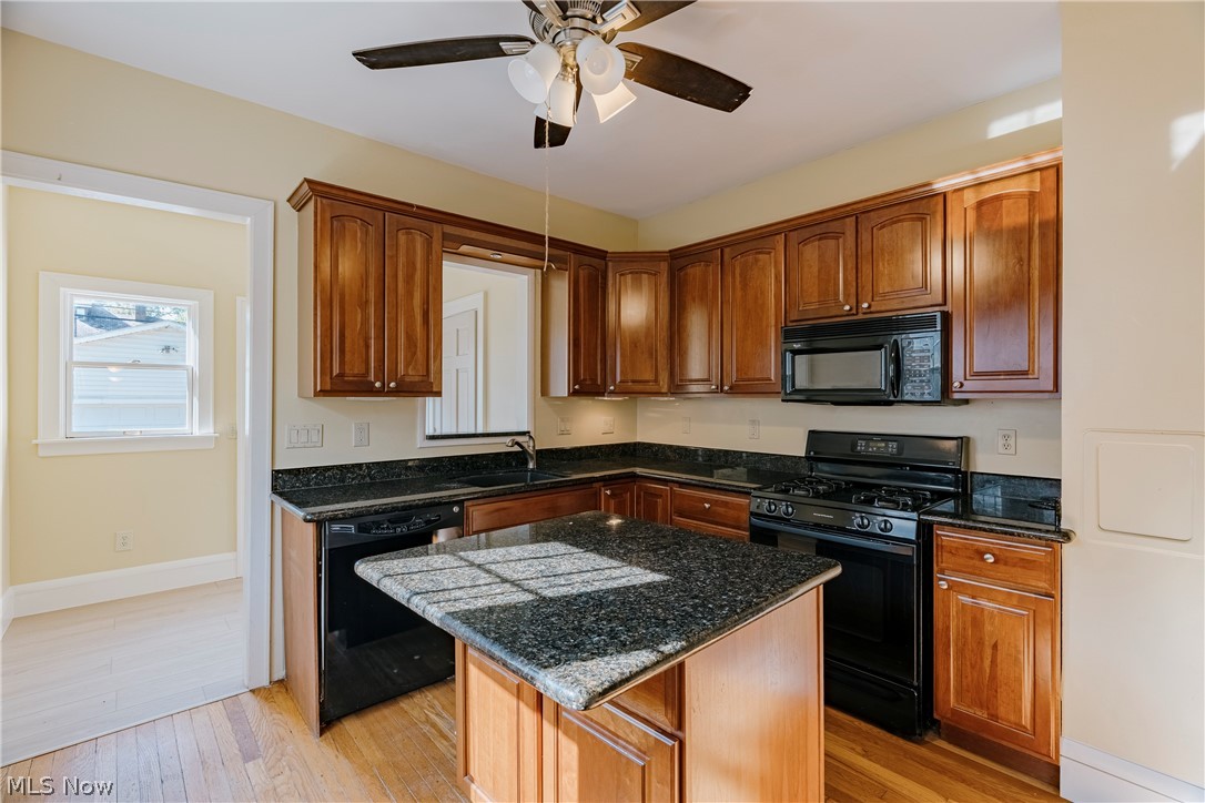 3078 Scarborough Road Cleveland Heights OH 44118