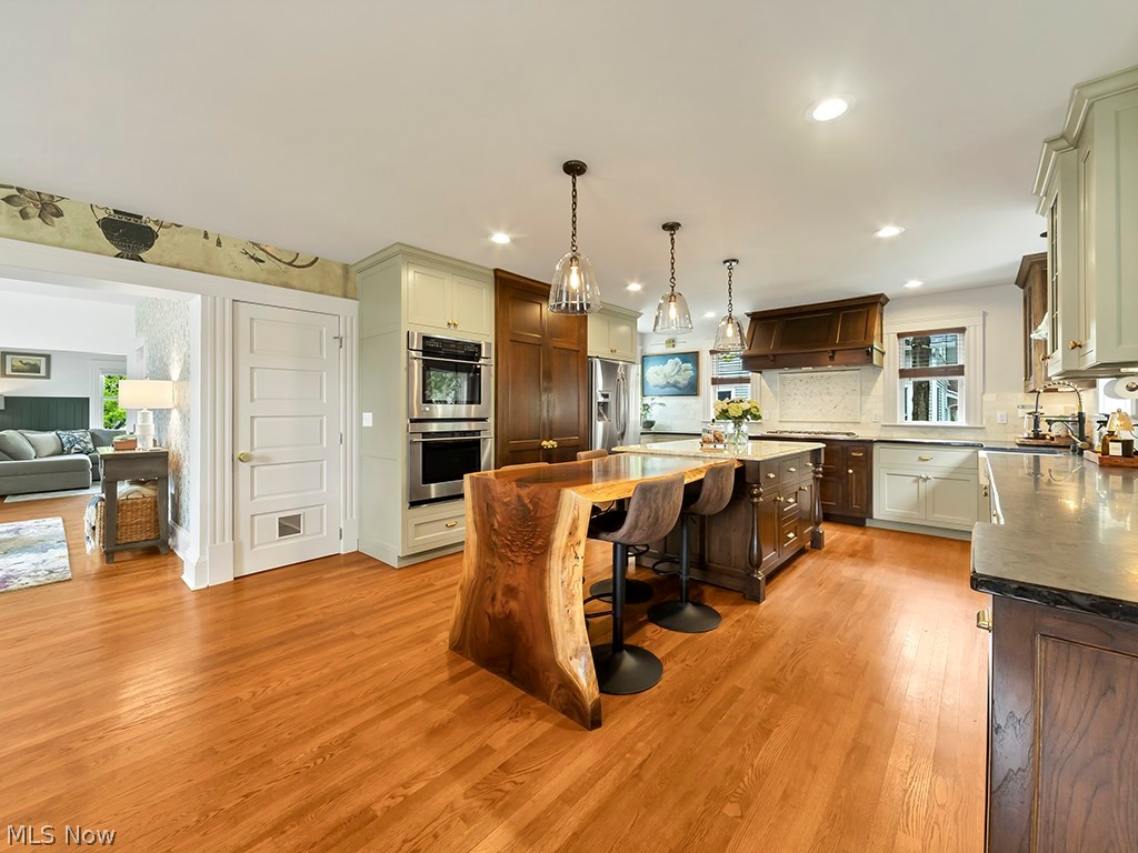 132 South Franklin Street Chagrin Falls OH 44022