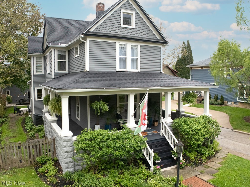 132 South Franklin Street Chagrin Falls OH 44022