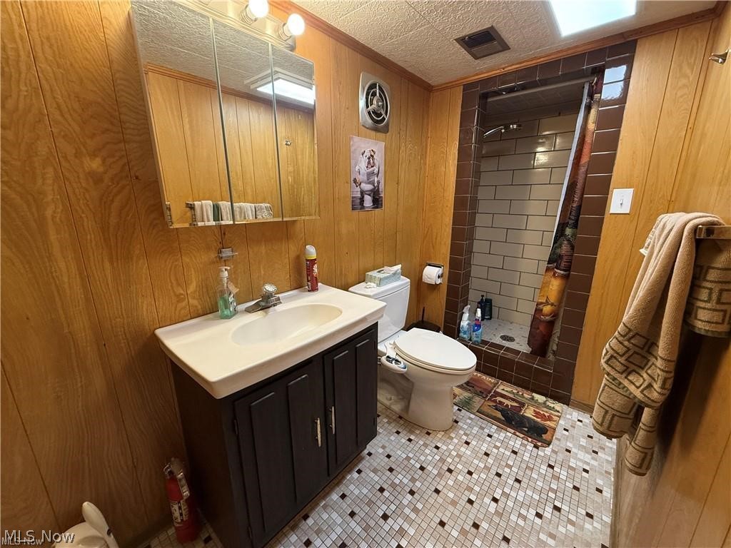 5981 Northview Drive Seven Hills OH 44131