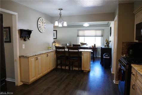 5981 Northview Drive Seven Hills OH 44131