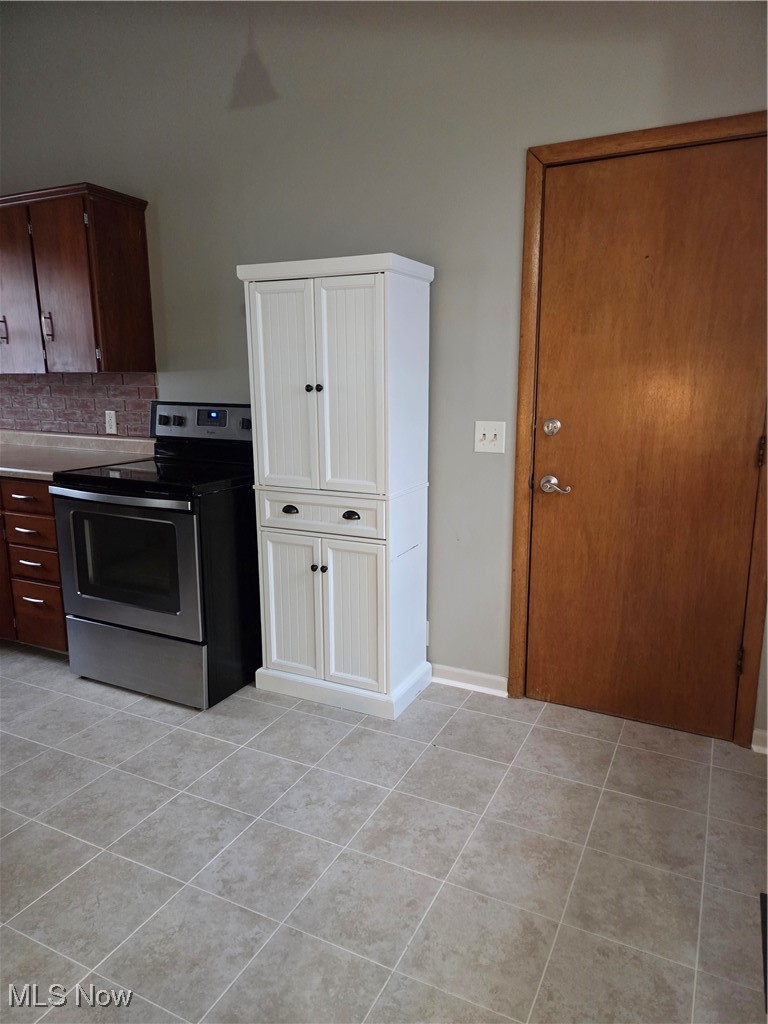 1373 Military Road Zanesville OH 43701