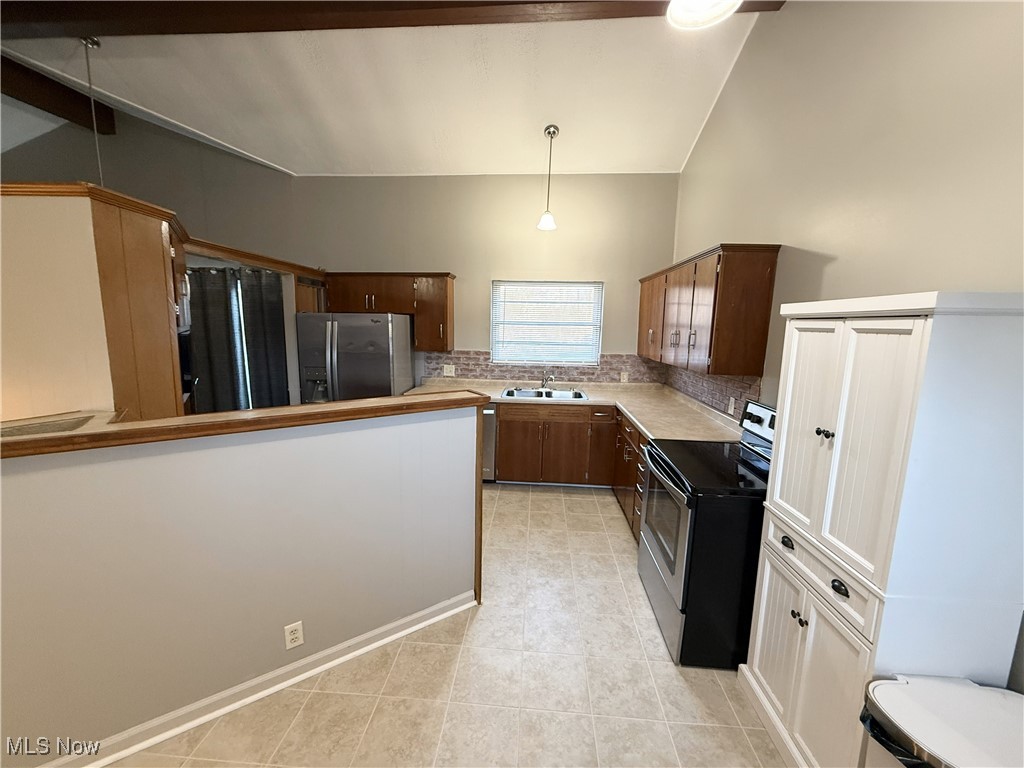 1373 Military Road Zanesville OH 43701