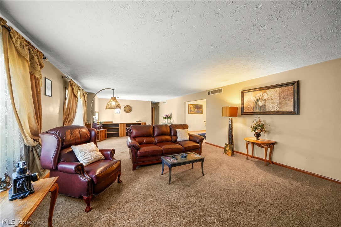 447 Spring Grove Drive Tallmadge OH 44278