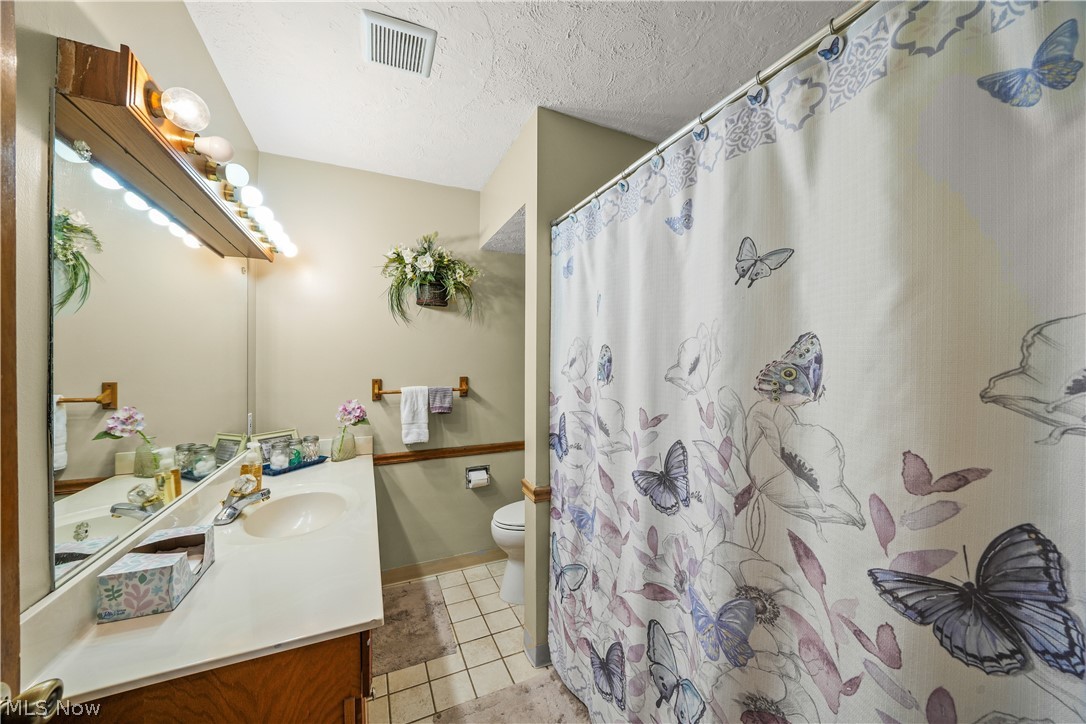 447 Spring Grove Drive Tallmadge OH 44278