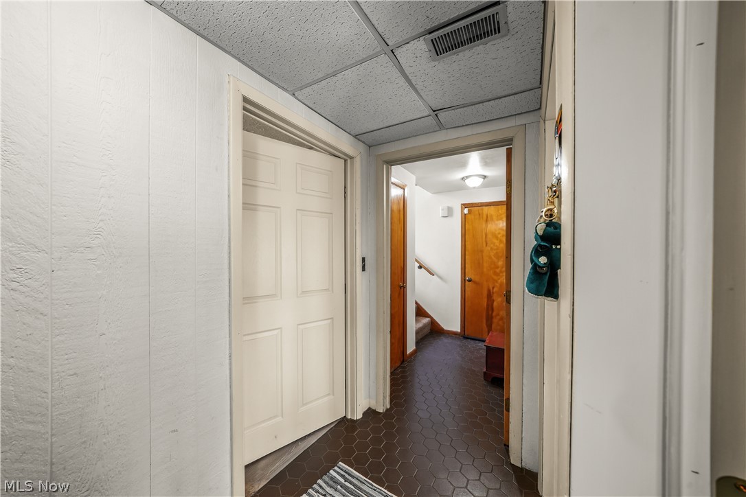 447 Spring Grove Drive Tallmadge OH 44278