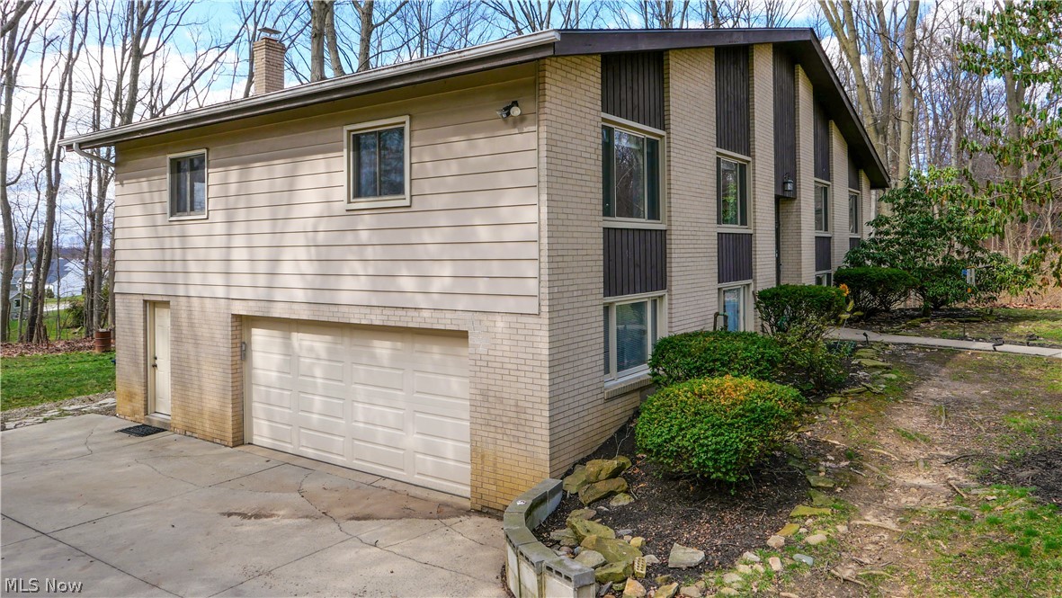 447 Spring Grove Drive Tallmadge OH 44278