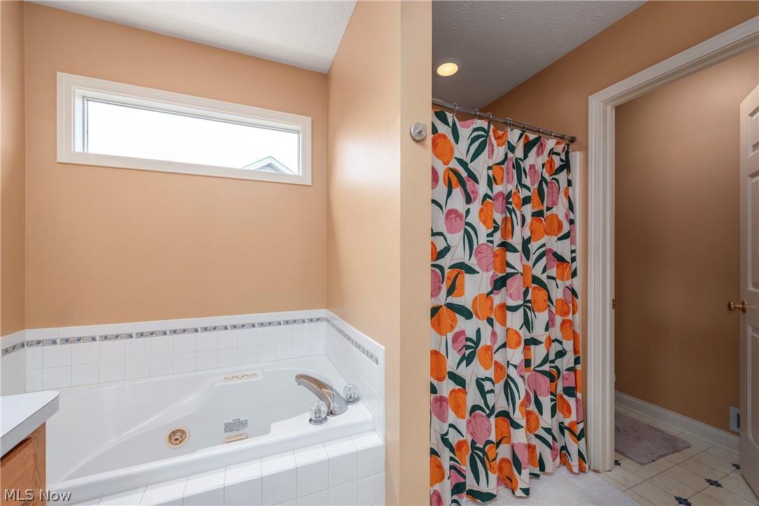 1374 Apple Valley Court Broadview Heights OH 44147