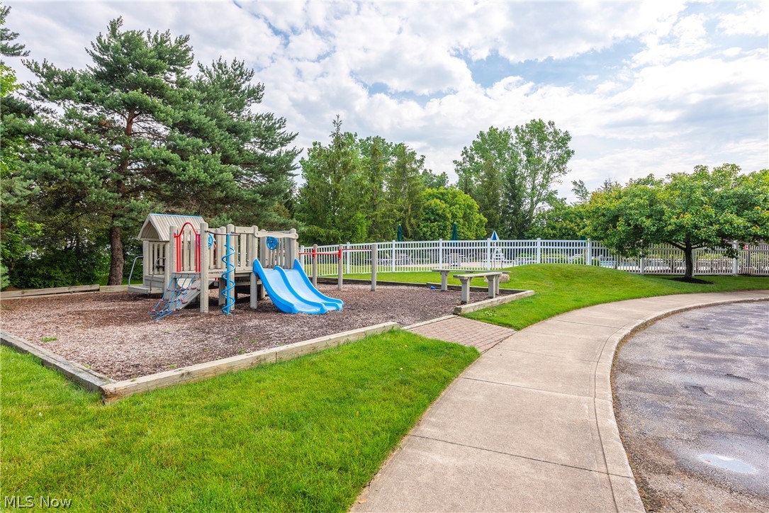 1374 Apple Valley Court Broadview Heights OH 44147