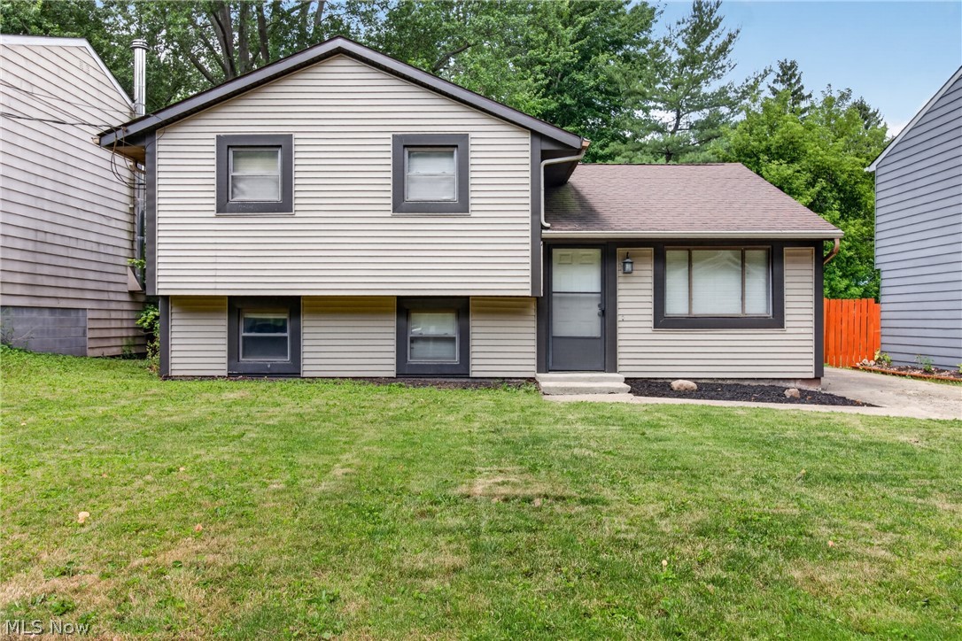 6500 Rosebelle Avenue North Ridgeville OH 44039