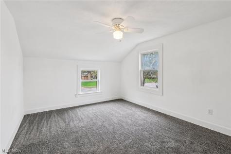513 Gulf Road Elyria OH 44035