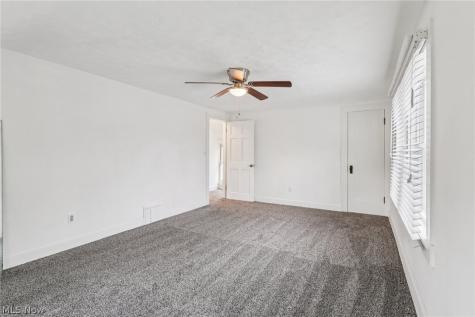 513 Gulf Road Elyria OH 44035
