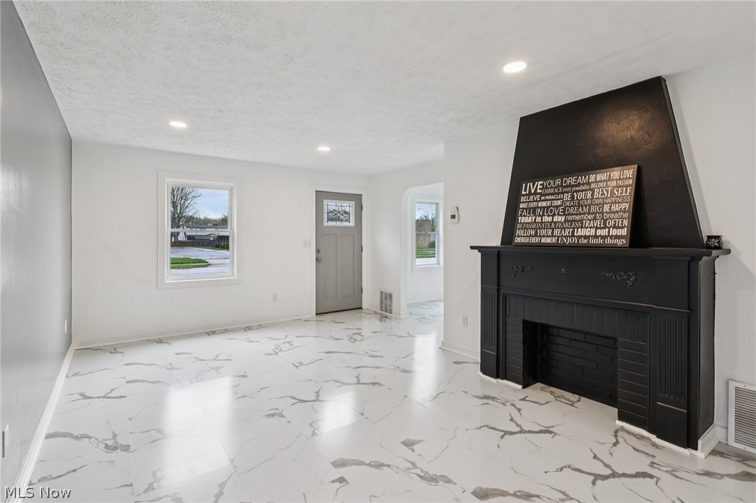 513 Gulf Road Elyria OH 44035