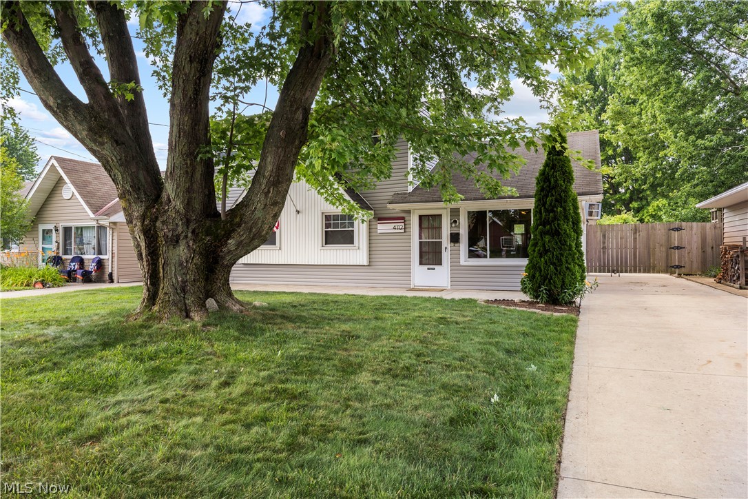 4112 Brockley Avenue Sheffield Lake OH 44054