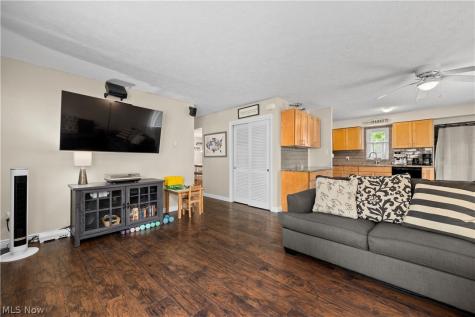 4112 Brockley Avenue Sheffield Lake OH 44054