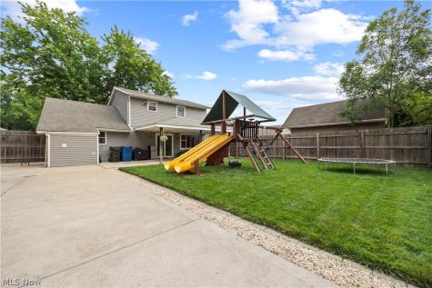 4112 Brockley Avenue Sheffield Lake OH 44054