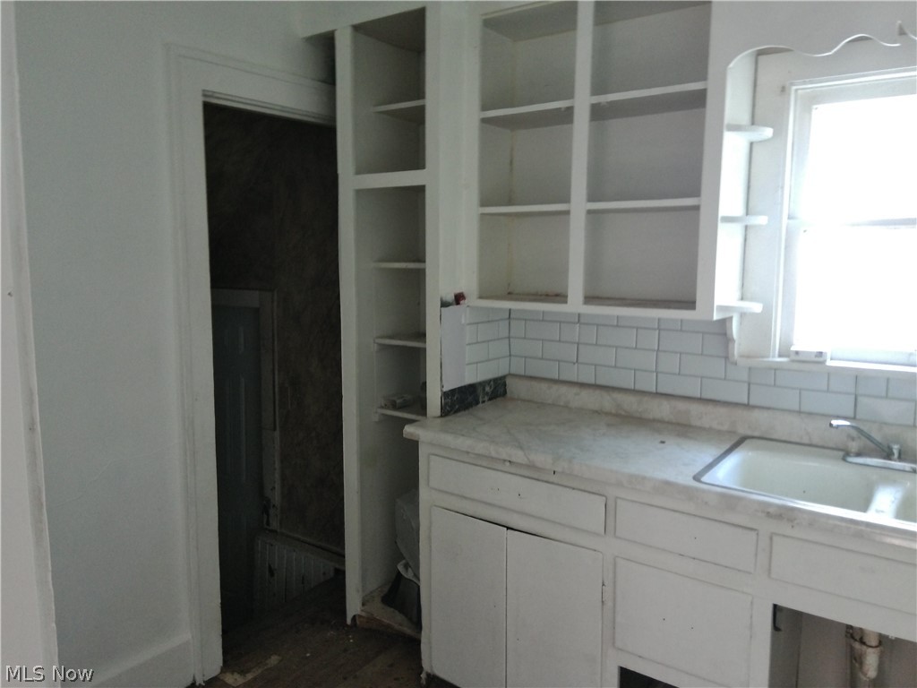 35 Palmer Avenue Campbell OH 44405