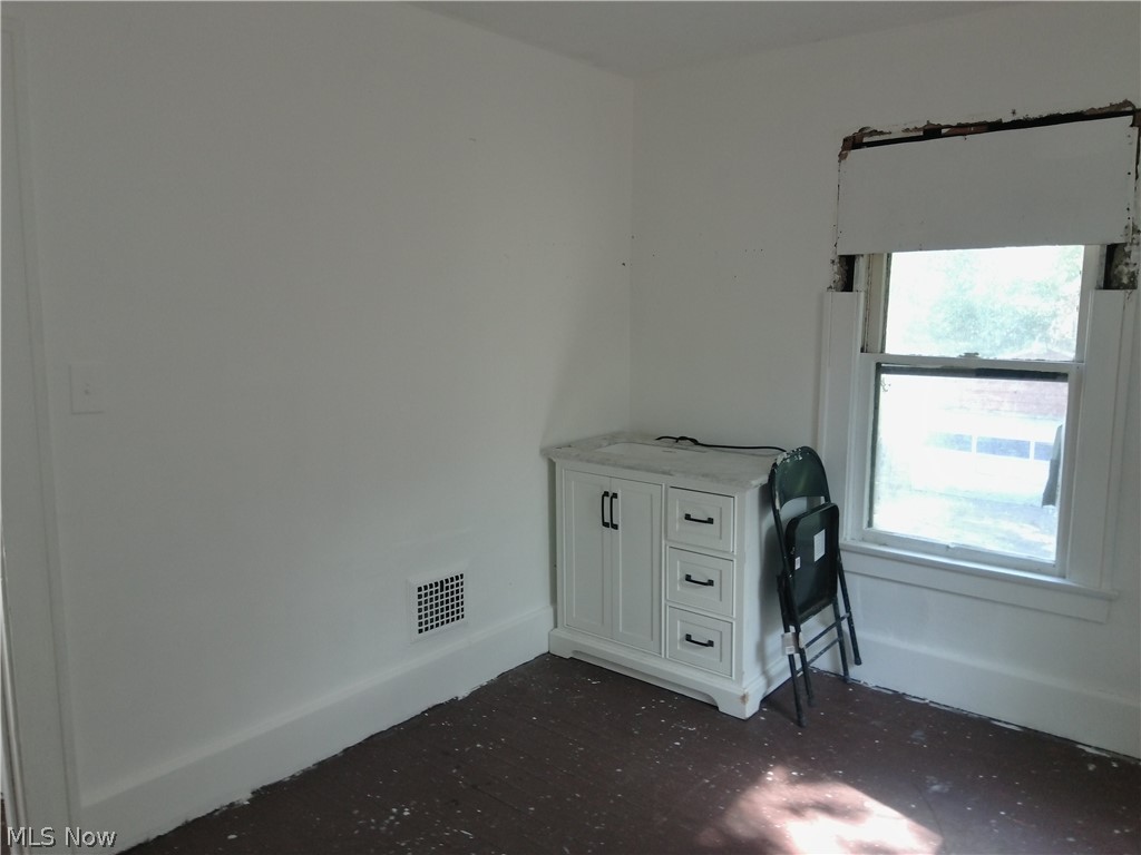 35 Palmer Avenue Campbell OH 44405