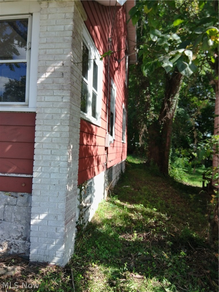 35 Palmer Avenue Campbell OH 44405