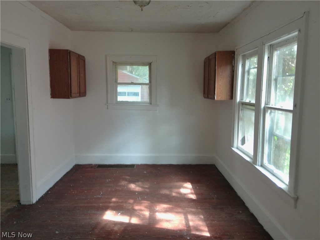 35 Palmer Avenue Campbell OH 44405