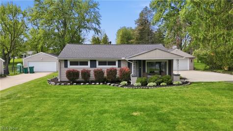 1758 Westwood Drive Twinsburg OH 44087