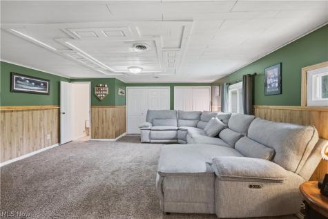 1758 Westwood Drive Twinsburg OH 44087