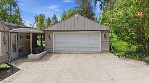 1758 Westwood Drive Twinsburg OH 44087