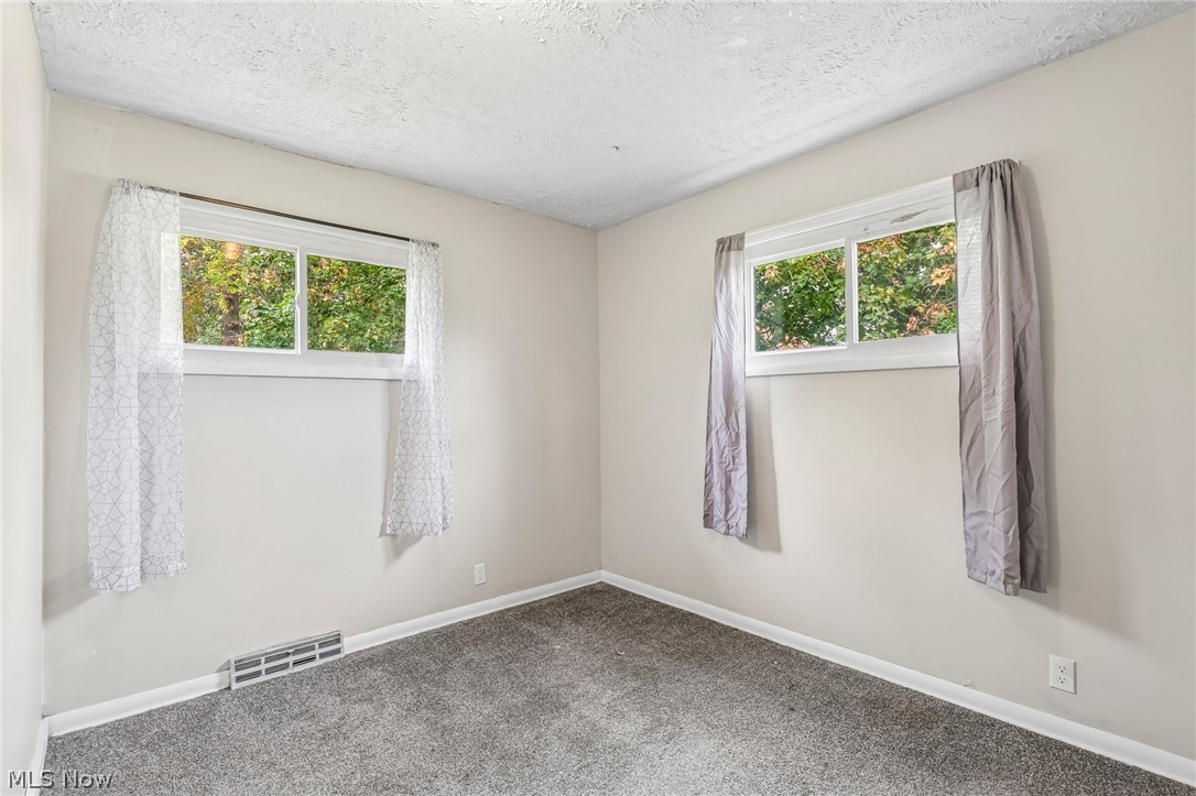 30 Taylor Road Barberton OH 44203