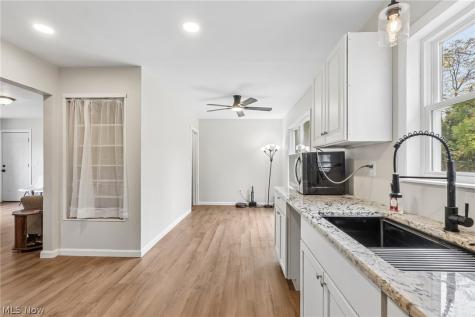 30 Taylor Road Barberton OH 44203