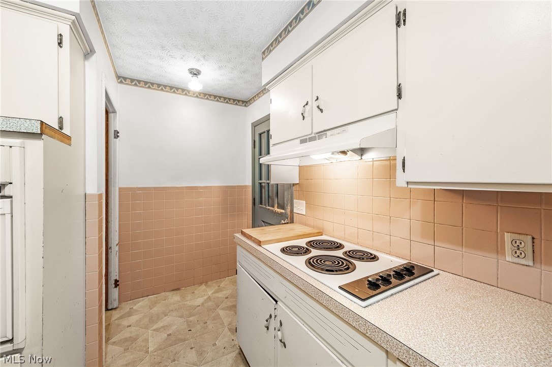 2253 Hi Vue Drive Green OH 44312
