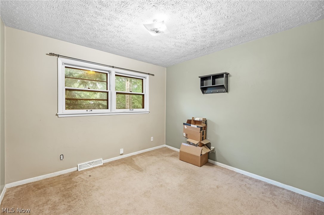 2253 Hi Vue Drive Green OH 44312