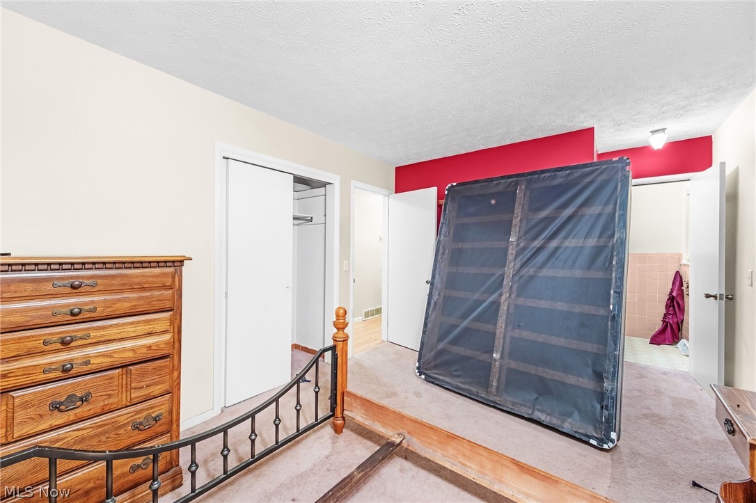 2253 Hi Vue Drive Green OH 44312
