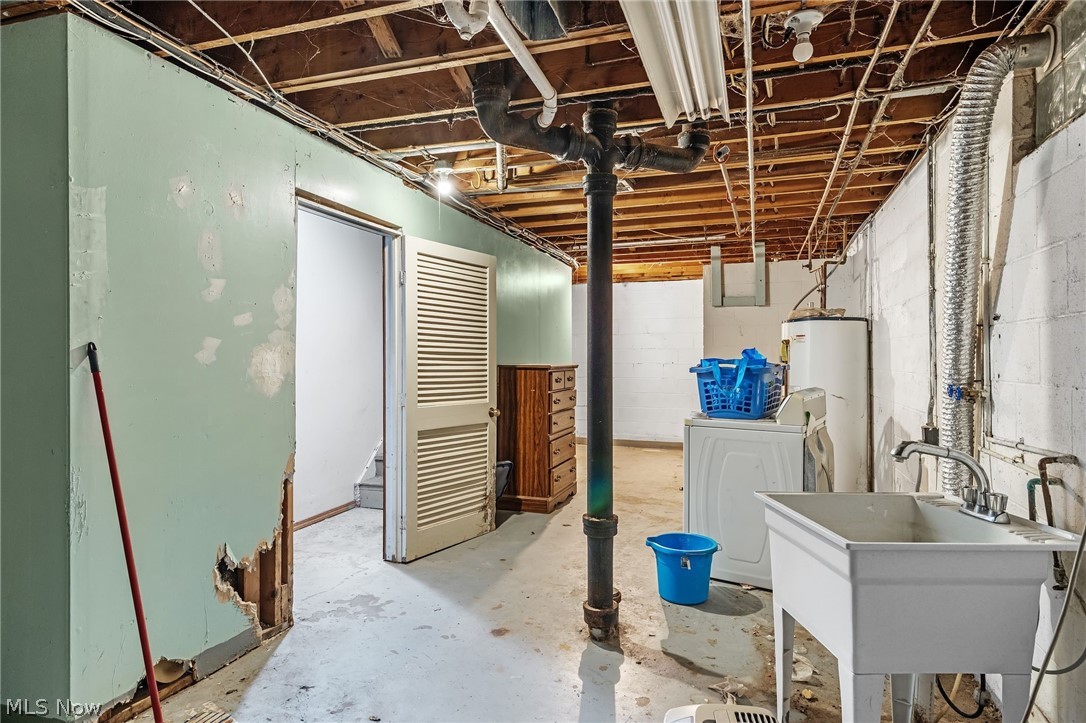 2253 Hi Vue Drive Green OH 44312