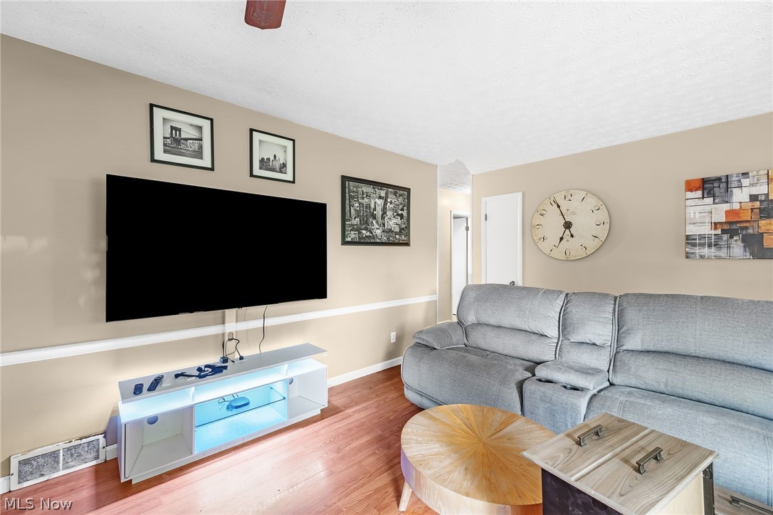 2253 Hi Vue Drive Green OH 44312