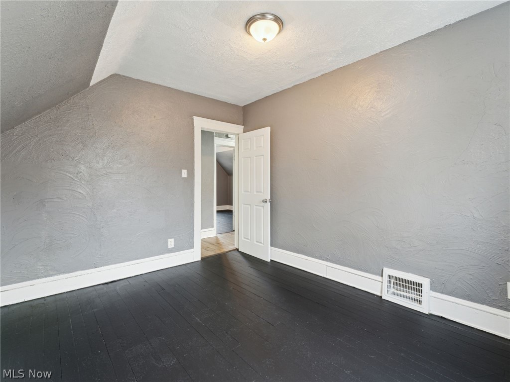 4002 Ardmore Avenue Cleveland OH 44109