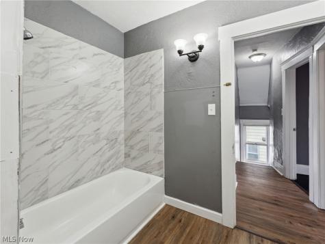 4002 Ardmore Avenue Cleveland OH 44109