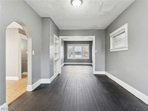 4002 Ardmore Avenue Cleveland OH 44109