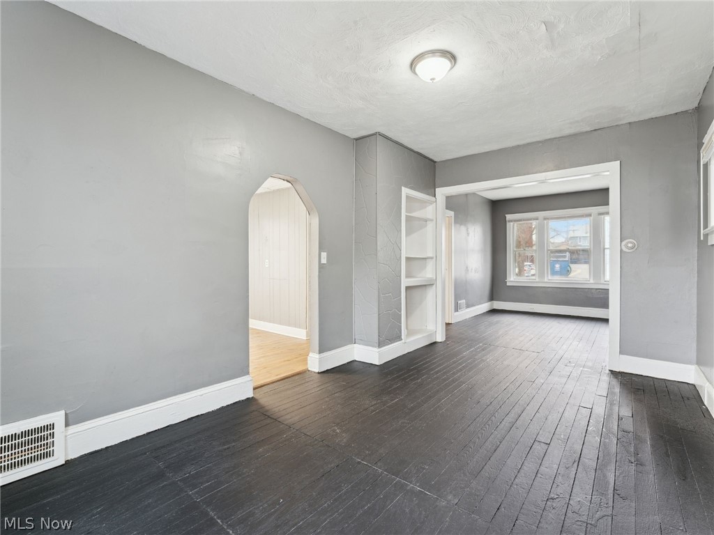 4002 Ardmore Avenue Cleveland OH 44109