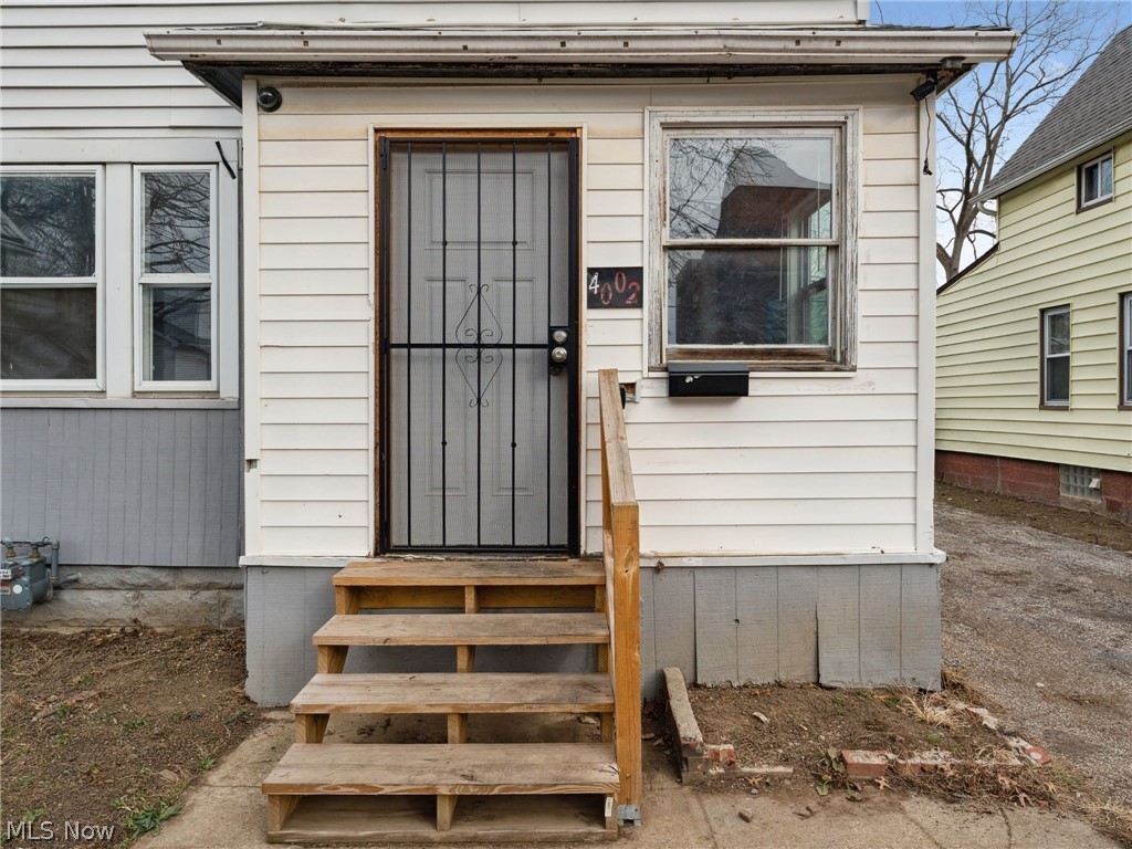 4002 Ardmore Avenue Cleveland OH 44109