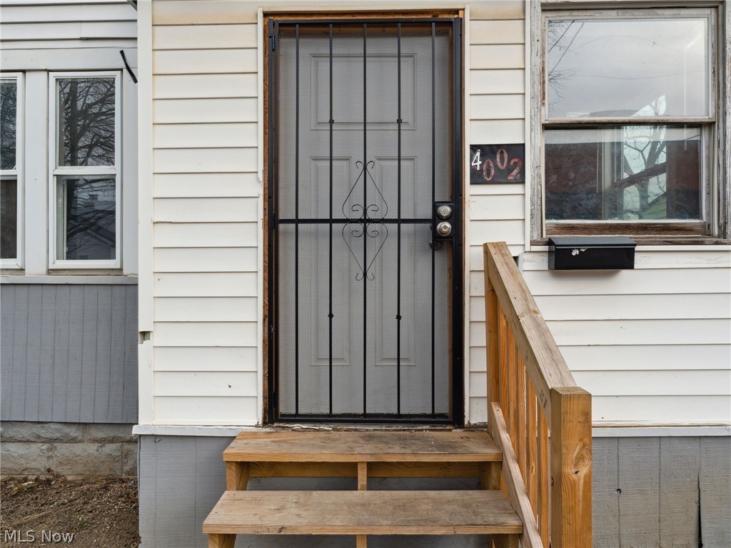 4002 Ardmore Avenue Cleveland OH 44109