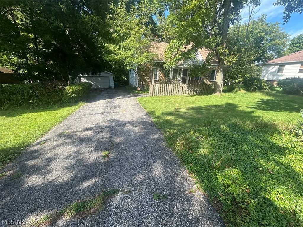 4939 Geraldine Road Richmond Heights OH 44143