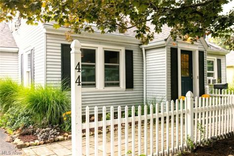 44 Colony Drive Oberlin OH 44074
