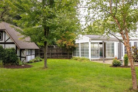 44 Colony Drive Oberlin OH 44074