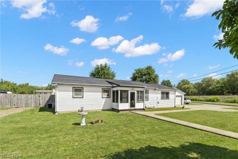 223 E North Street Crestline OH 44827