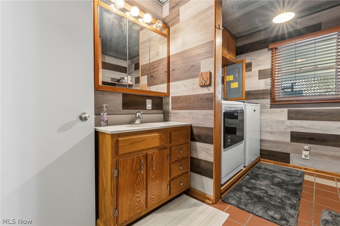 223 E North Street Crestline OH 44827